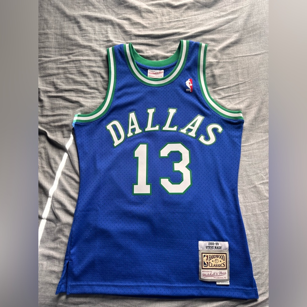 Dallas mavericks Steve Nash Mitchell & Ness jersey